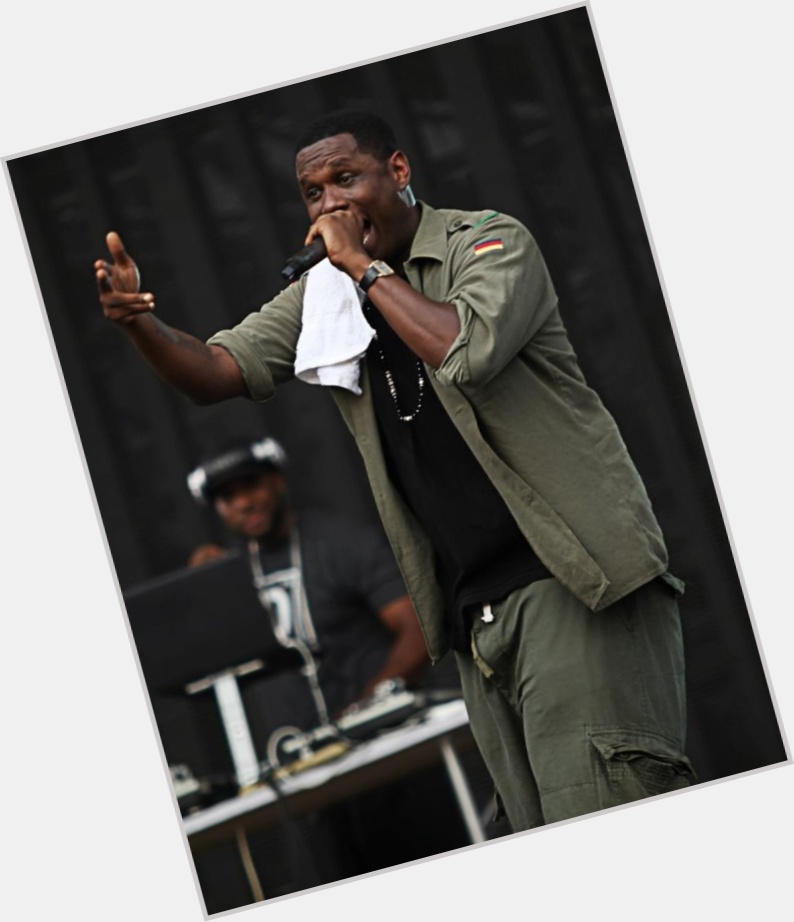 Jay Electronica Average body,  black hair & hairstyles