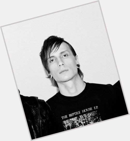 Jesse Valo Athletic body,  light brown hair & hairstyles