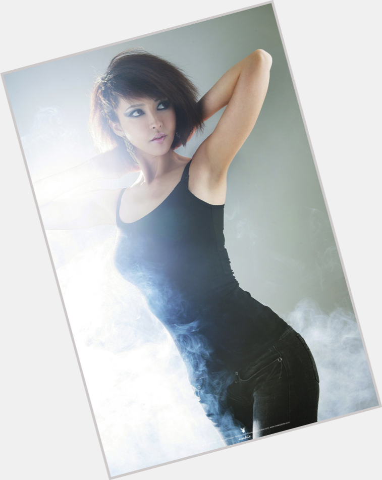 Kang Yui full body 10