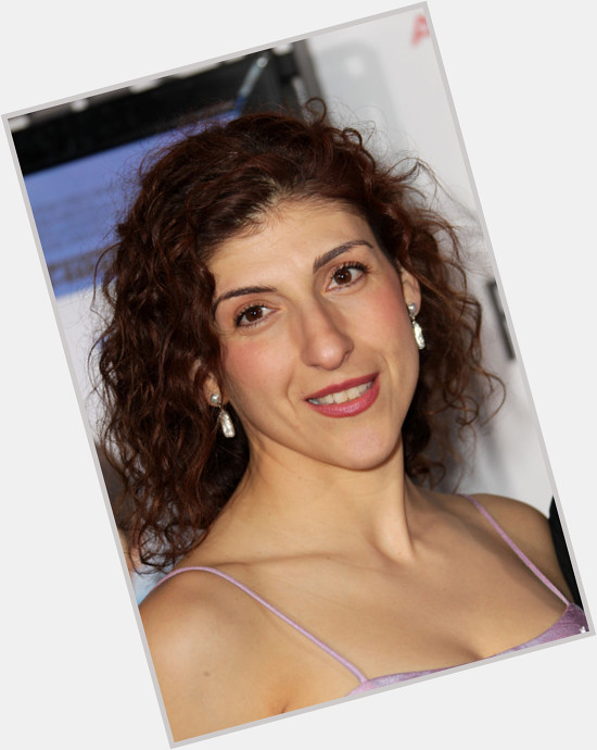 Karina Gidi Slim body,  light brown hair & hairstyles