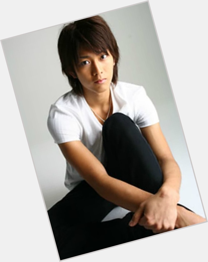 Keisuke Minami Slim body,  black hair & hairstyles