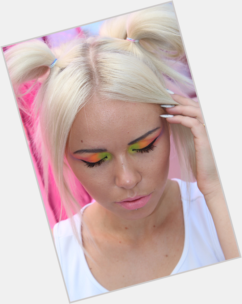 Kerli Koiv hairstyle 6