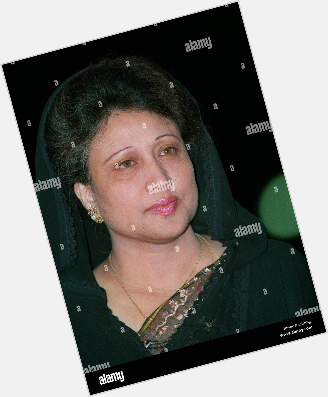 Khaleda Zia new pic 9