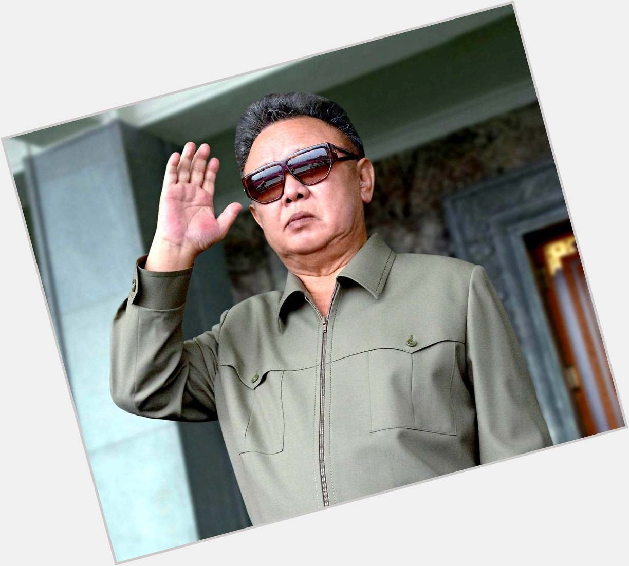 Kim Jong Il Average body,  black hair & hairstyles