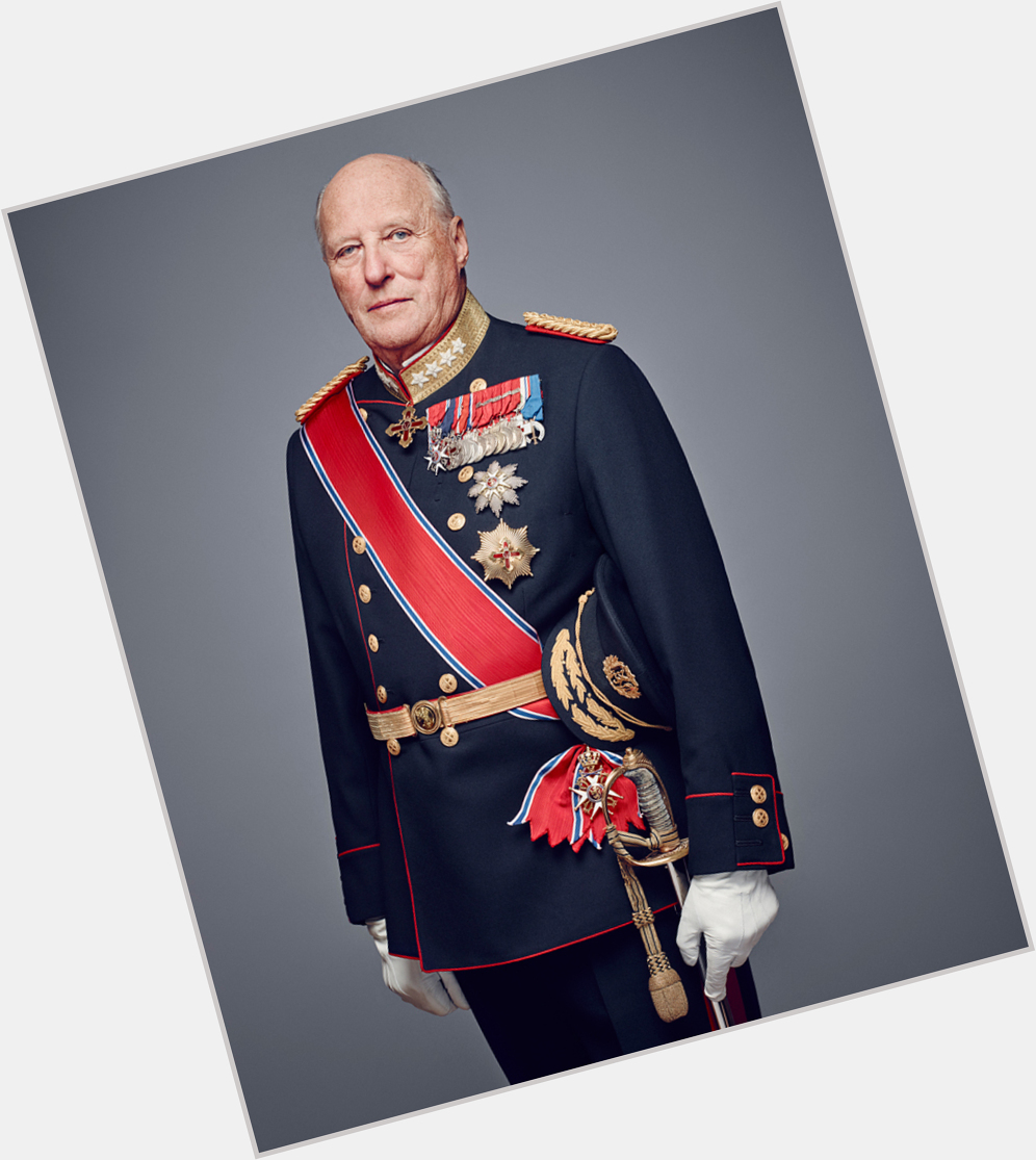 King Harald V Average body,  bald hair & hairstyles