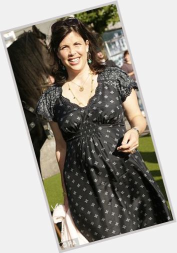 Kirstie Allsopp full body 7