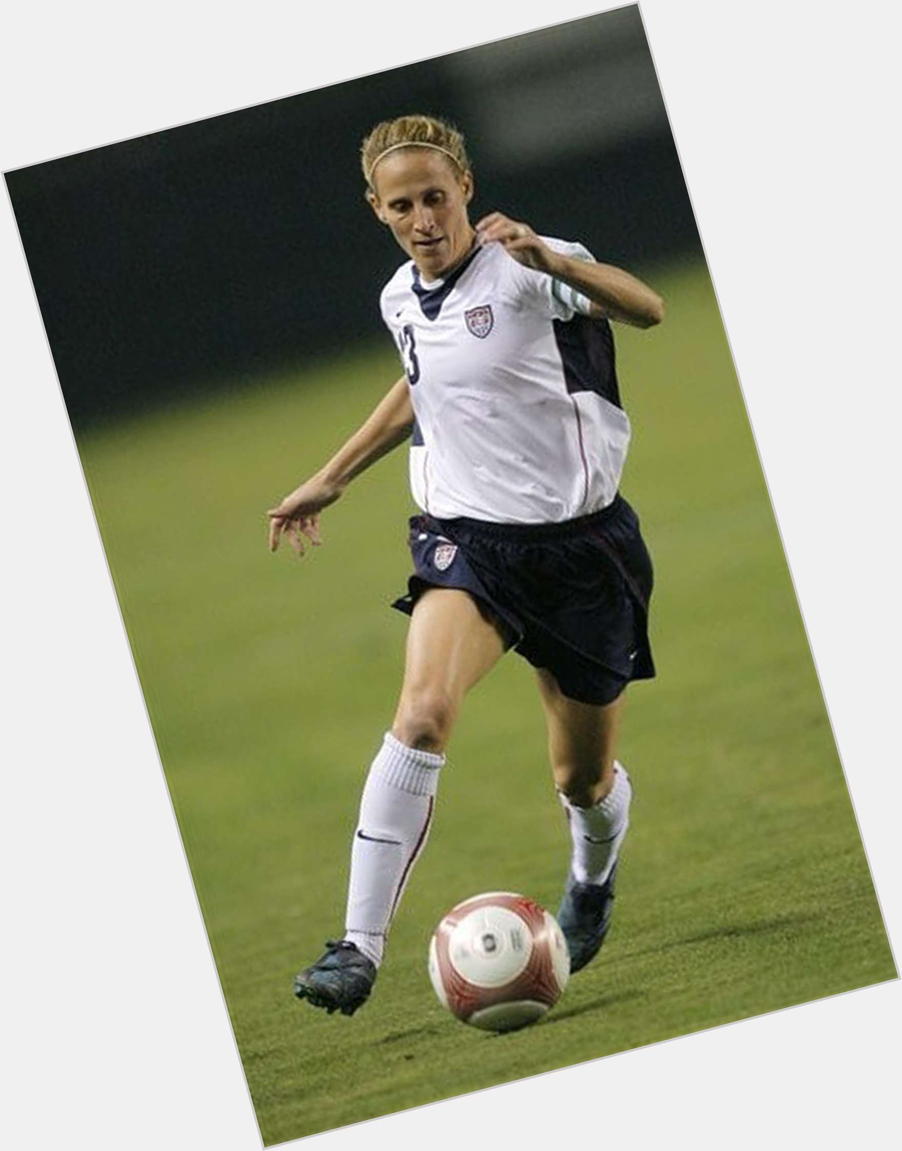 Kristine Lilly picture 9