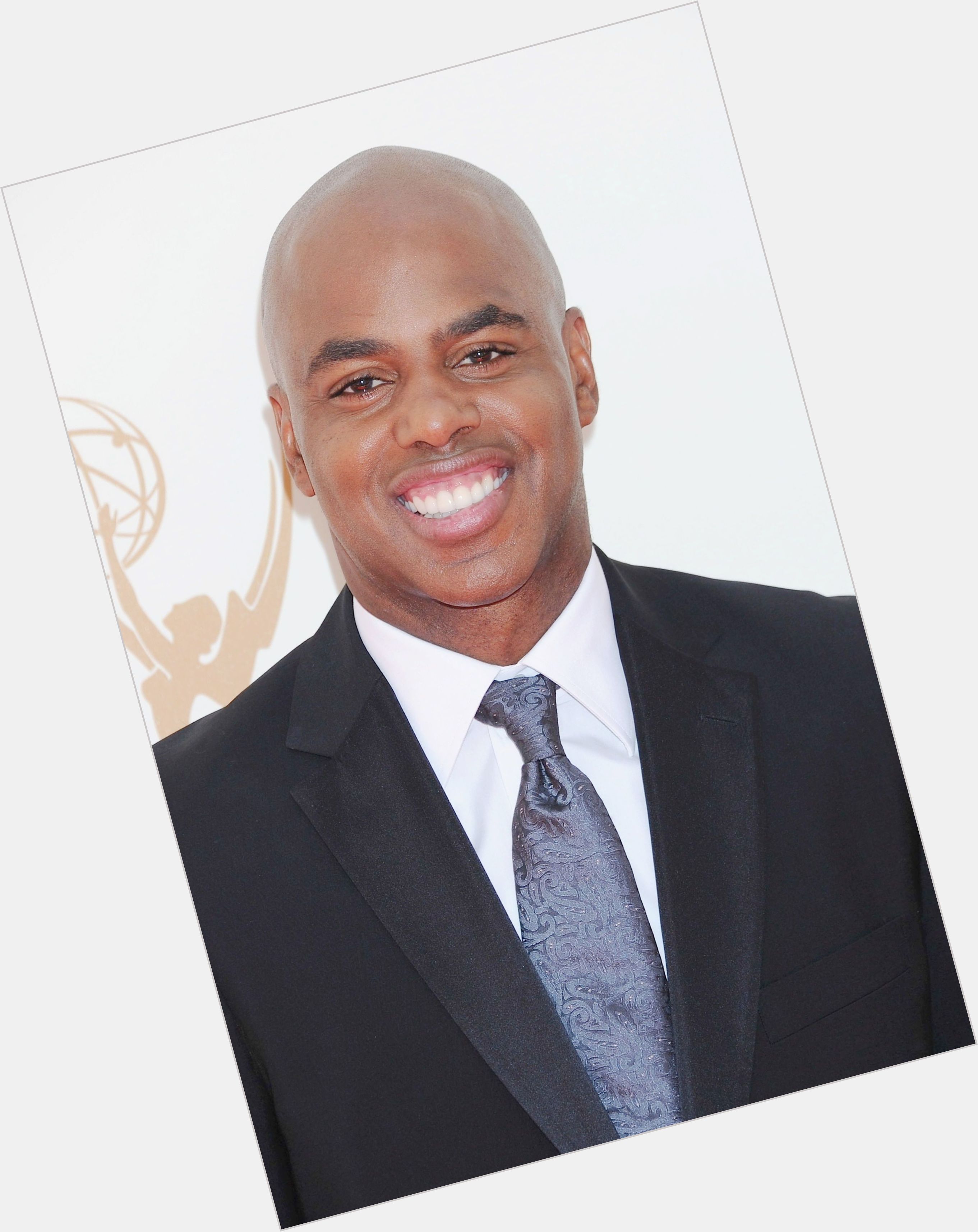 Kevin Frazier Average body,  bald hair & hairstyles
