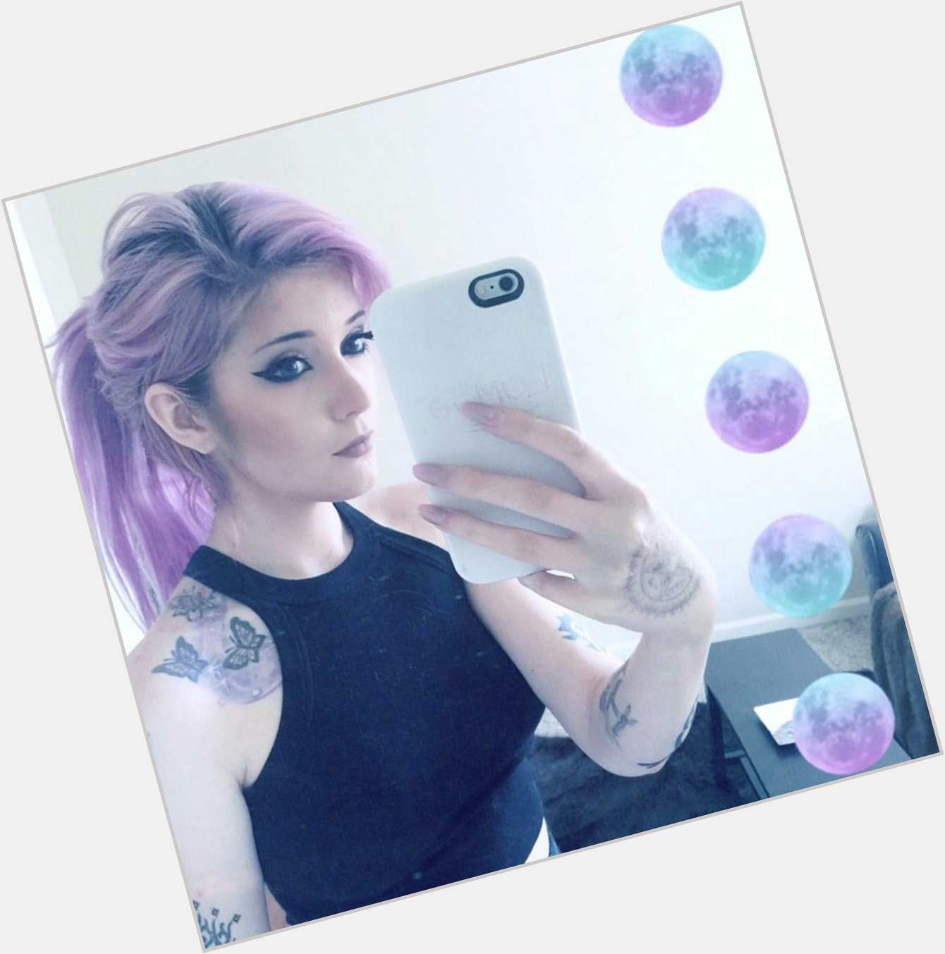 Leda Muir hairstyle 9