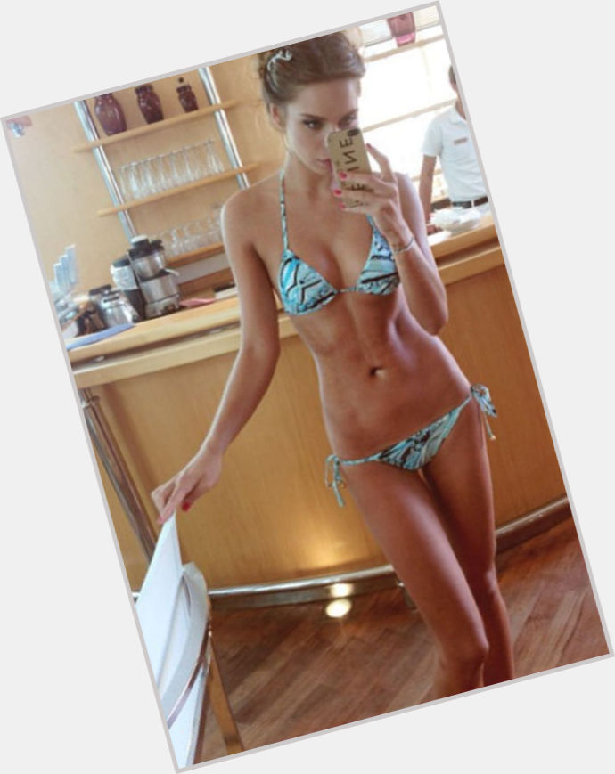 Liliana Matthaus  dark brown hair & hairstyles