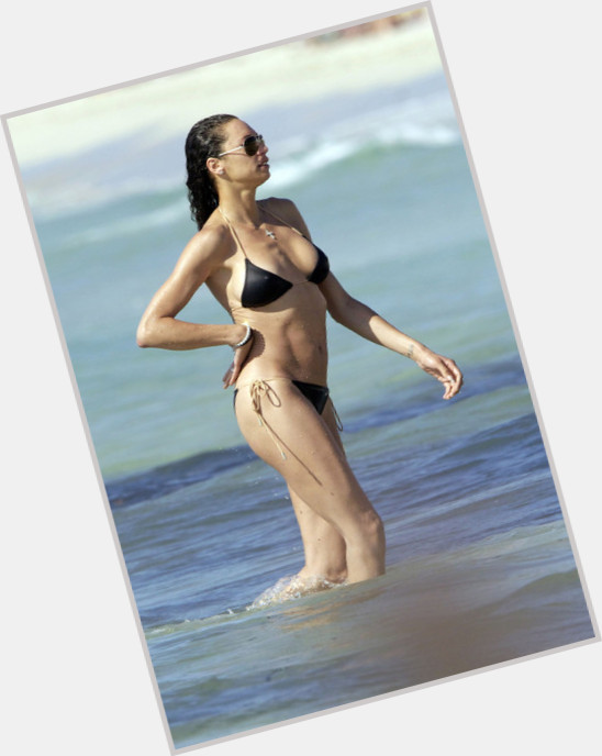 Lilly Kerssenberg shirtless bikini