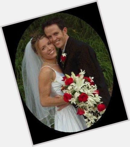Linsey Farrell dating 5
