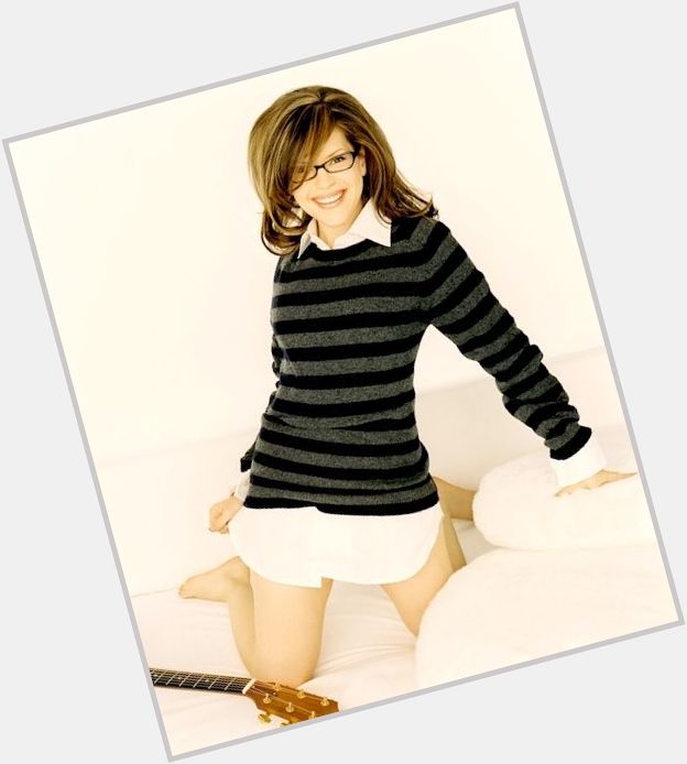 Https://fanpagepress.net/m/L/Lisa Anne Loeb New Pic 1