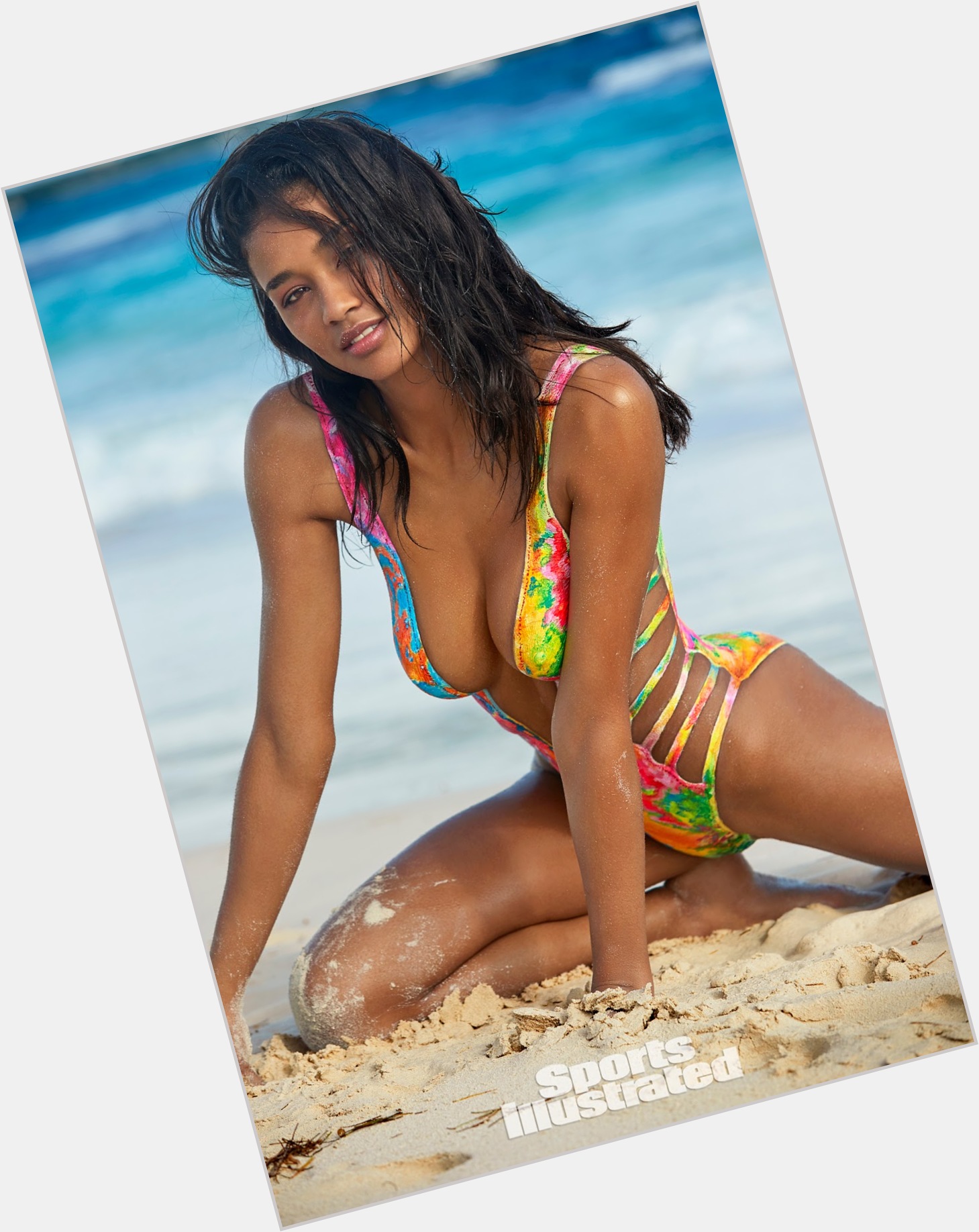 Lisa Marie Martenez Slim body,  dark brown hair & hairstyles