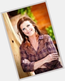 Lori Rolie Average body,  light brown hair & hairstyles