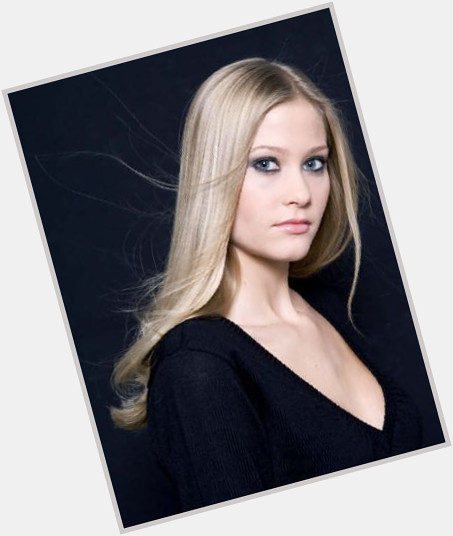Louise Gerbens Slim body,  blonde hair & hairstyles