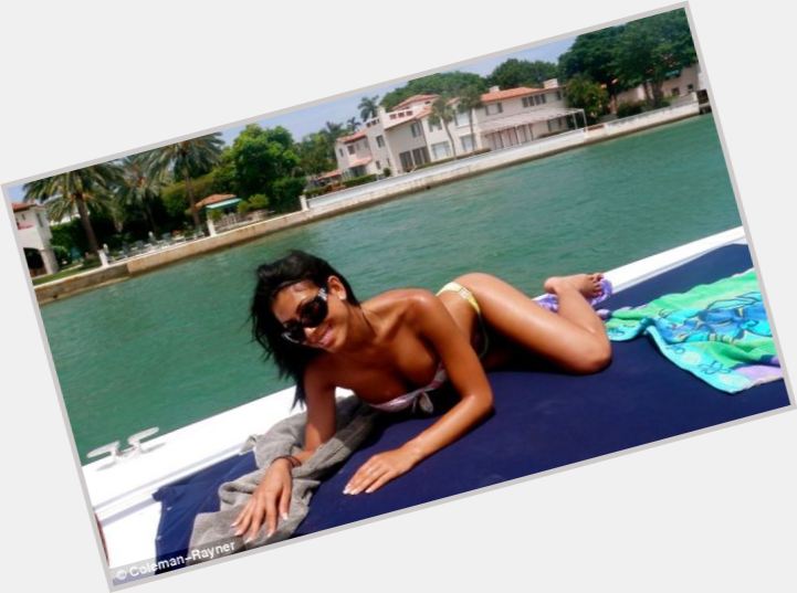Leyla Ghobadi shirtless bikini