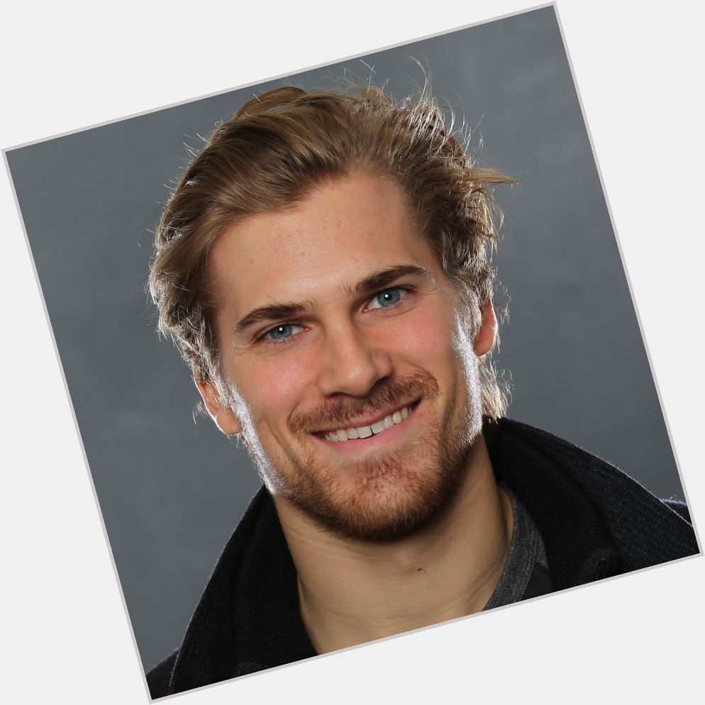 Marcus Foligno Athletic body,  light brown hair & hairstyles