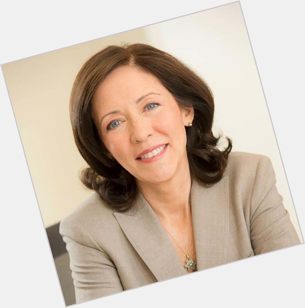 Maria Cantwell picture 1