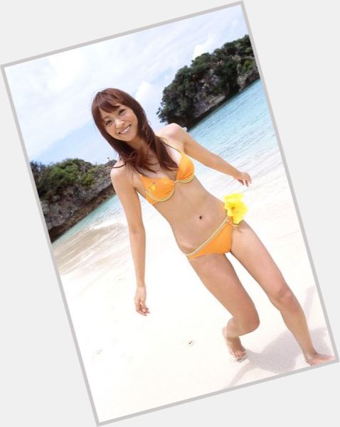 Mariko Takeda Slim body,  dark brown hair & hairstyles