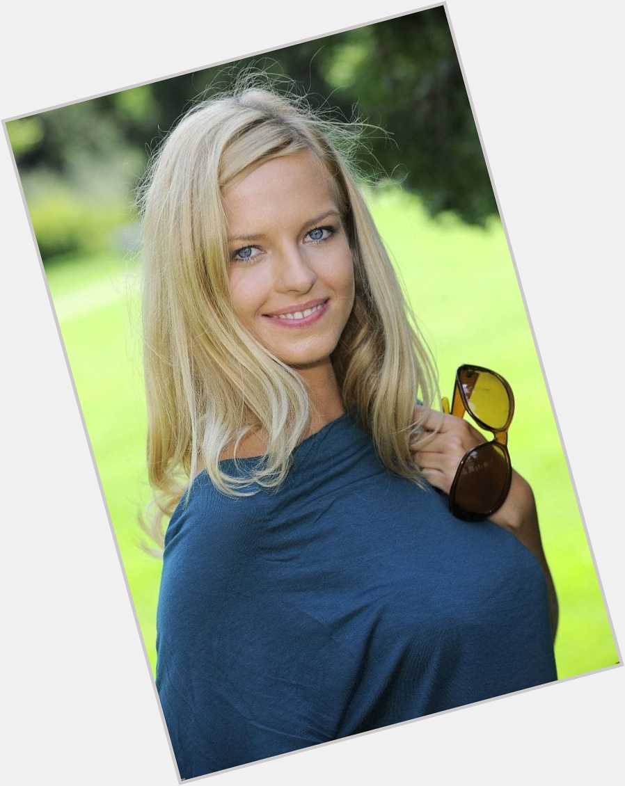 Marta Nieradkiewicz  blonde hair & hairstyles