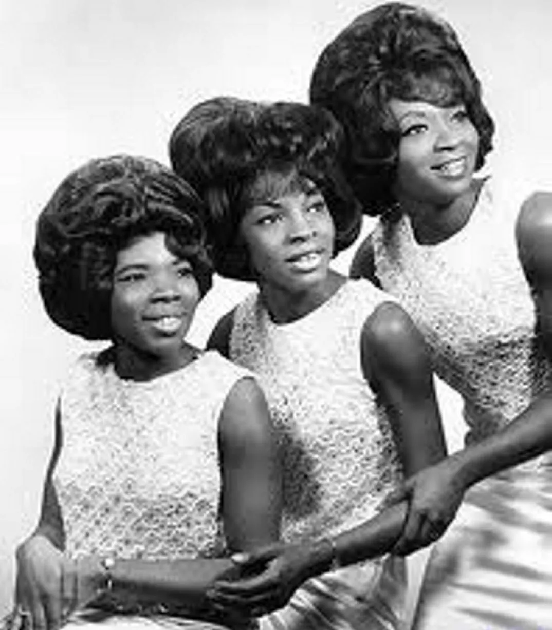 Martha Reeves hairstyle 11