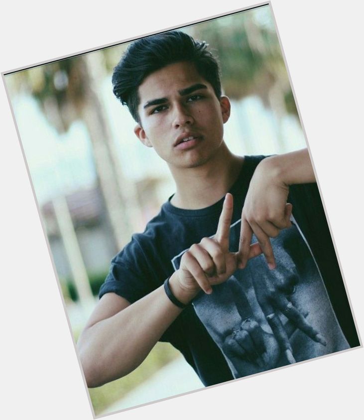 Alex Aiono Athletic body,  light brown hair & hairstyles