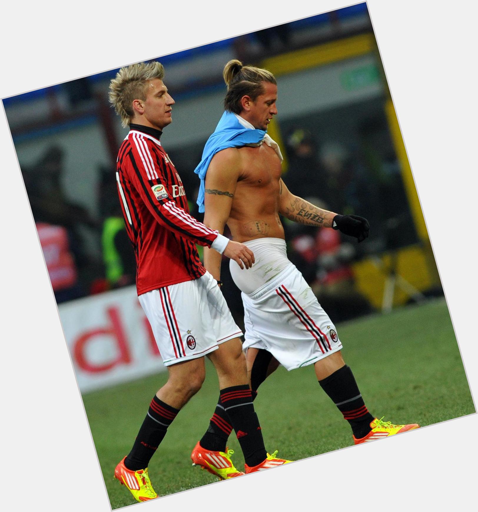 Maxi Lopez Athletic body,  blonde hair & hairstyles