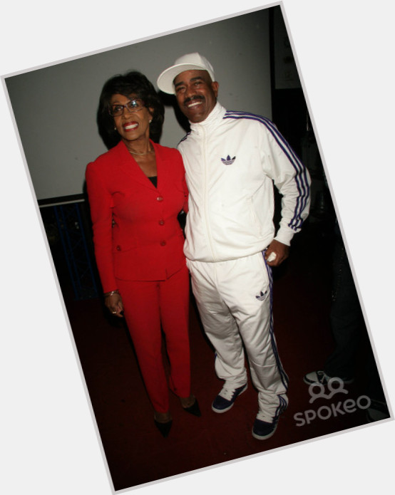 Maxine Waters dating 6