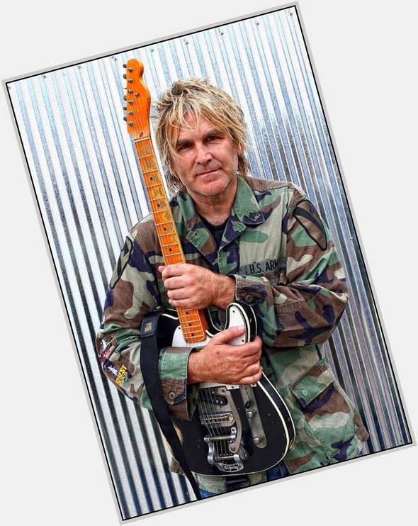 Mike Peters Average body,  dyed blonde hair & hairstyles