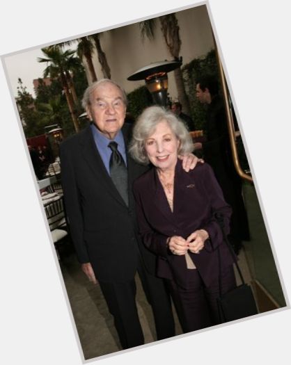 Mona Greenberg Slim body,  grey hair & hairstyles
