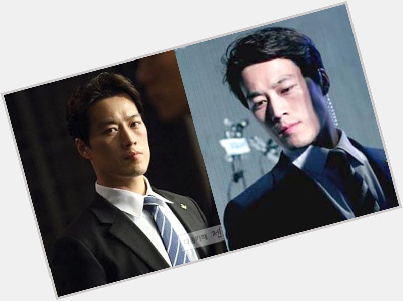 Moon Jae-in Average body,  red hair & hairstyles