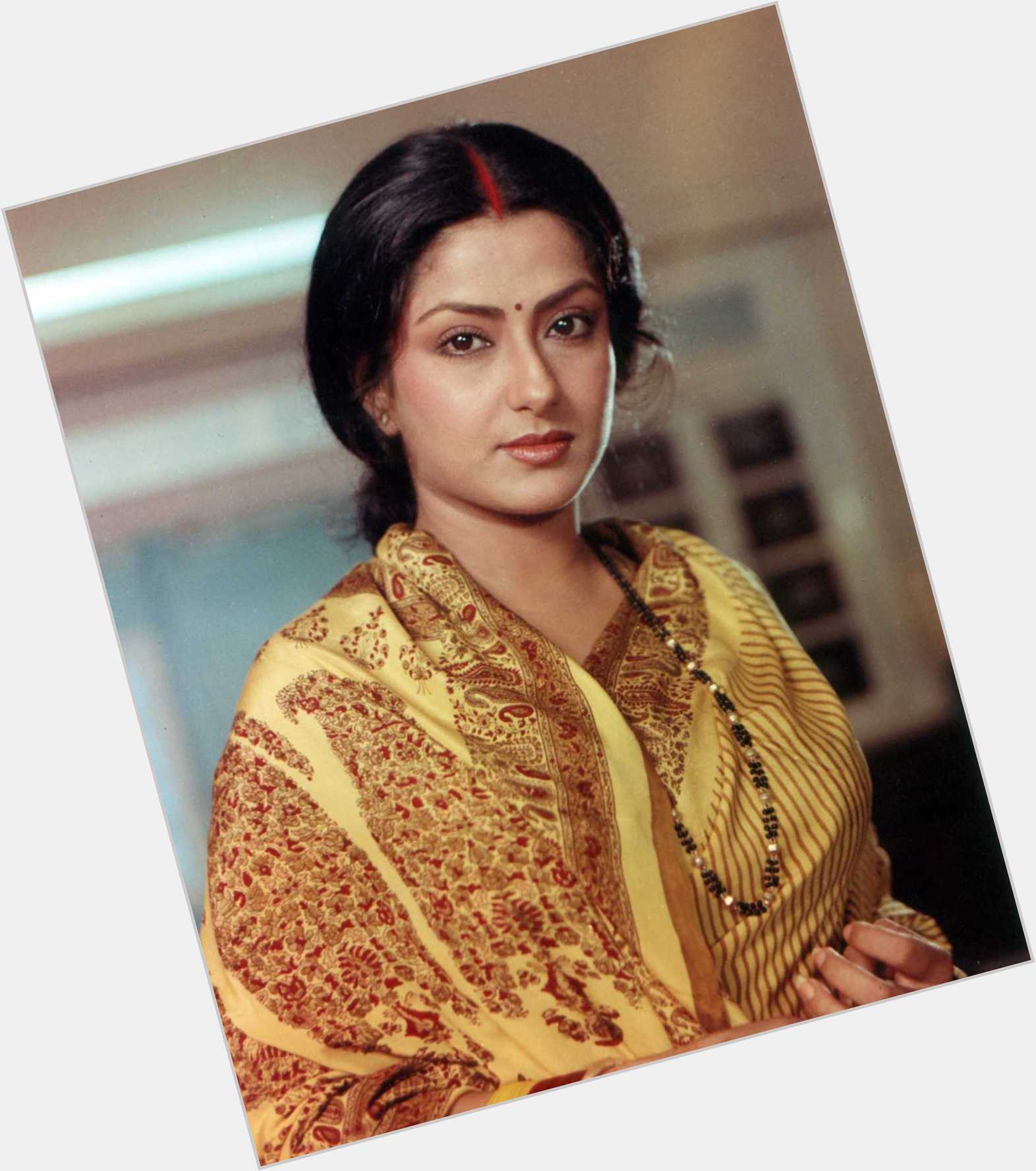 Moushumi Chatterjee hairstyle 5
