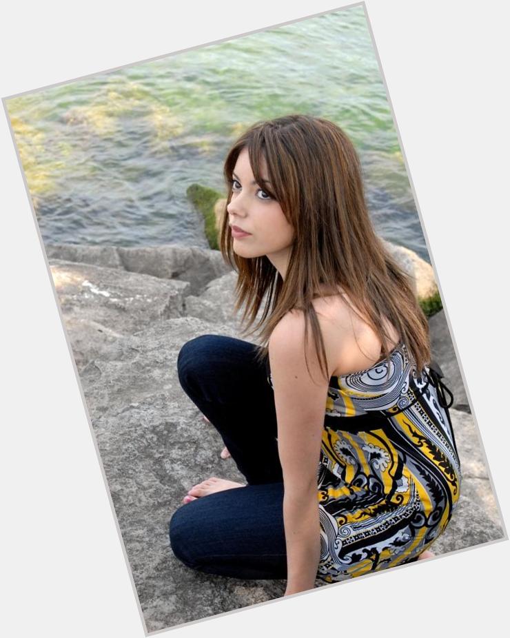 Nikki Ponte Slim body,  dark brown hair & hairstyles