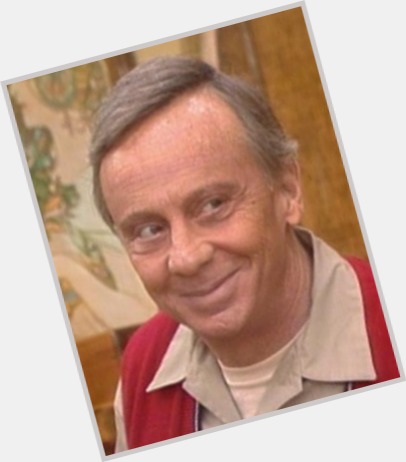 Norman Fell Average body,  salt and pepper hair & hairstyles