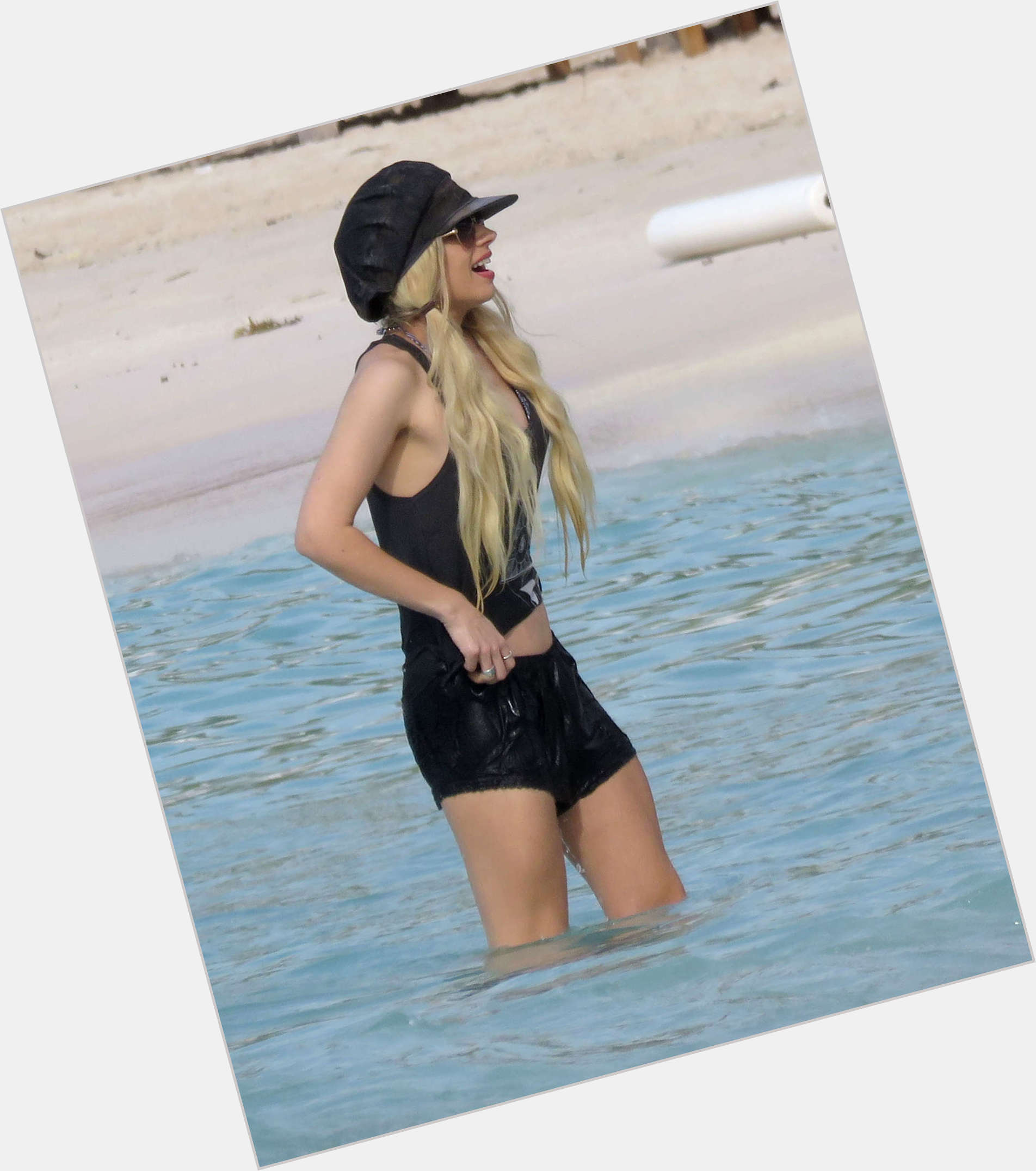 Orianthi Panagaris exclusive hot pic 5