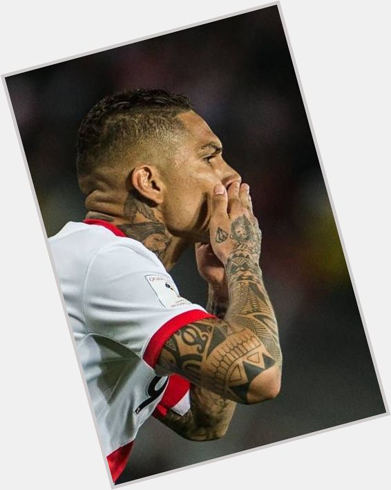 Paolo Guerrero Athletic body,  black hair & hairstyles