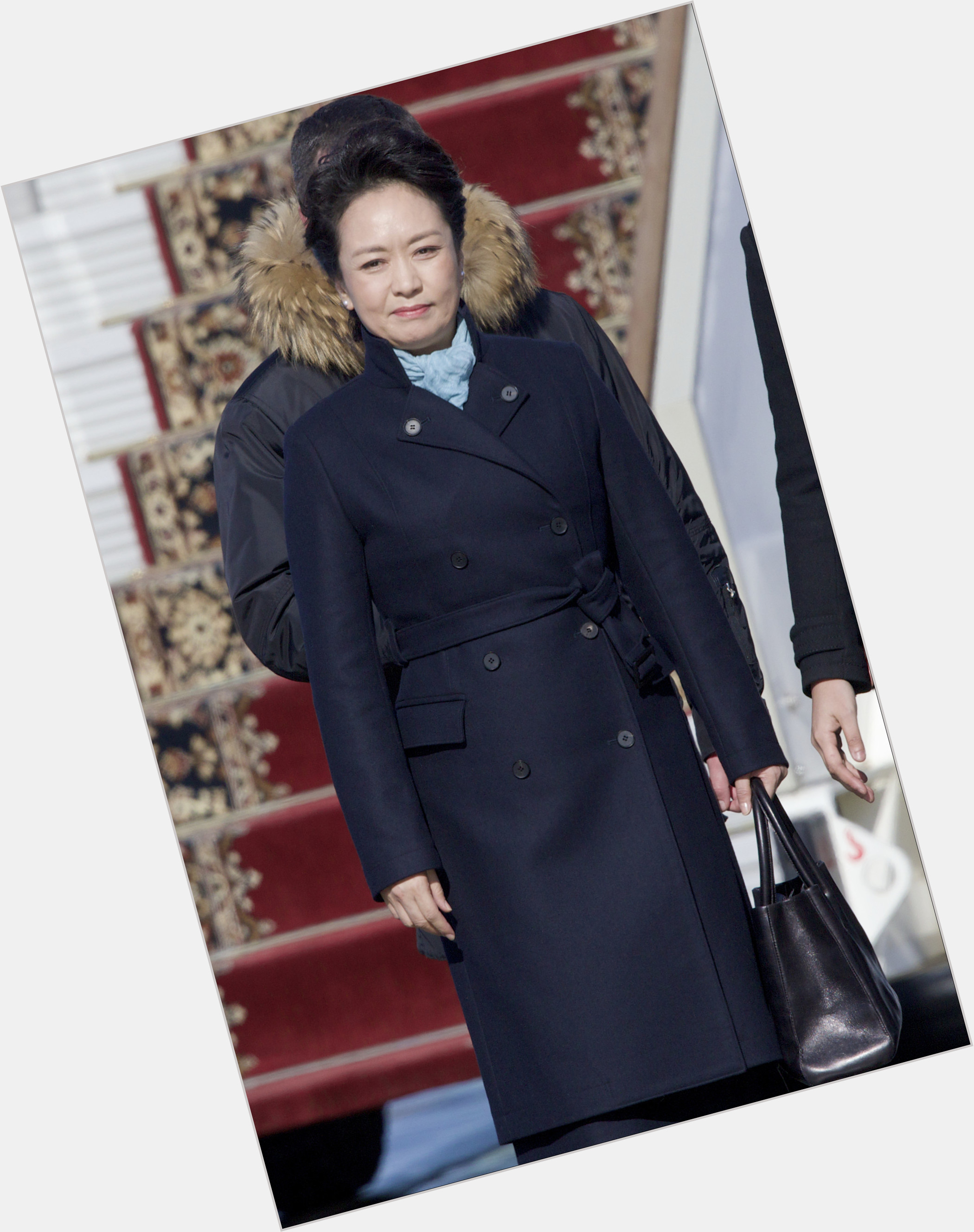 Peng Liyuan hairstyle 3