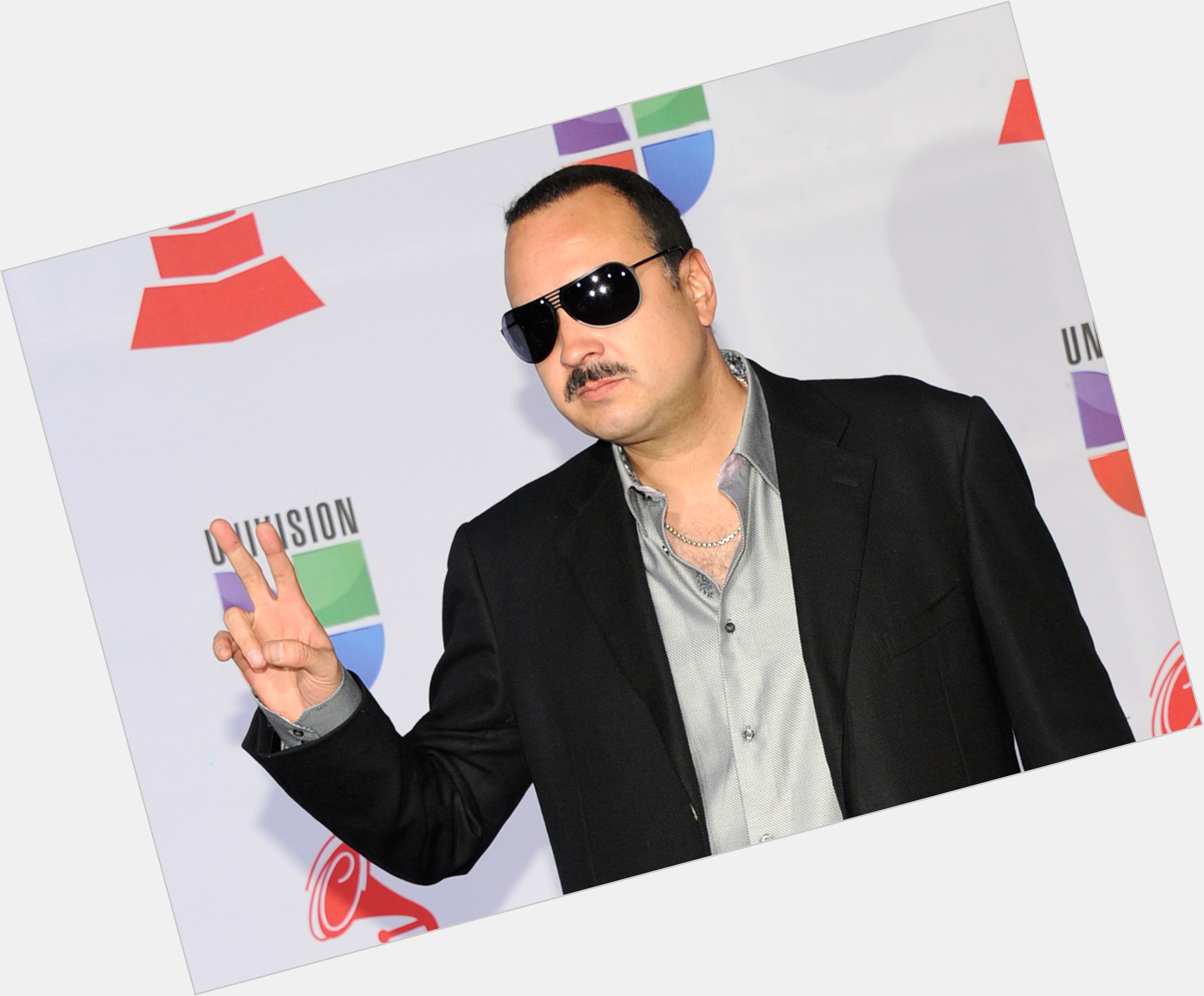Pepe Aguilar sexy 3