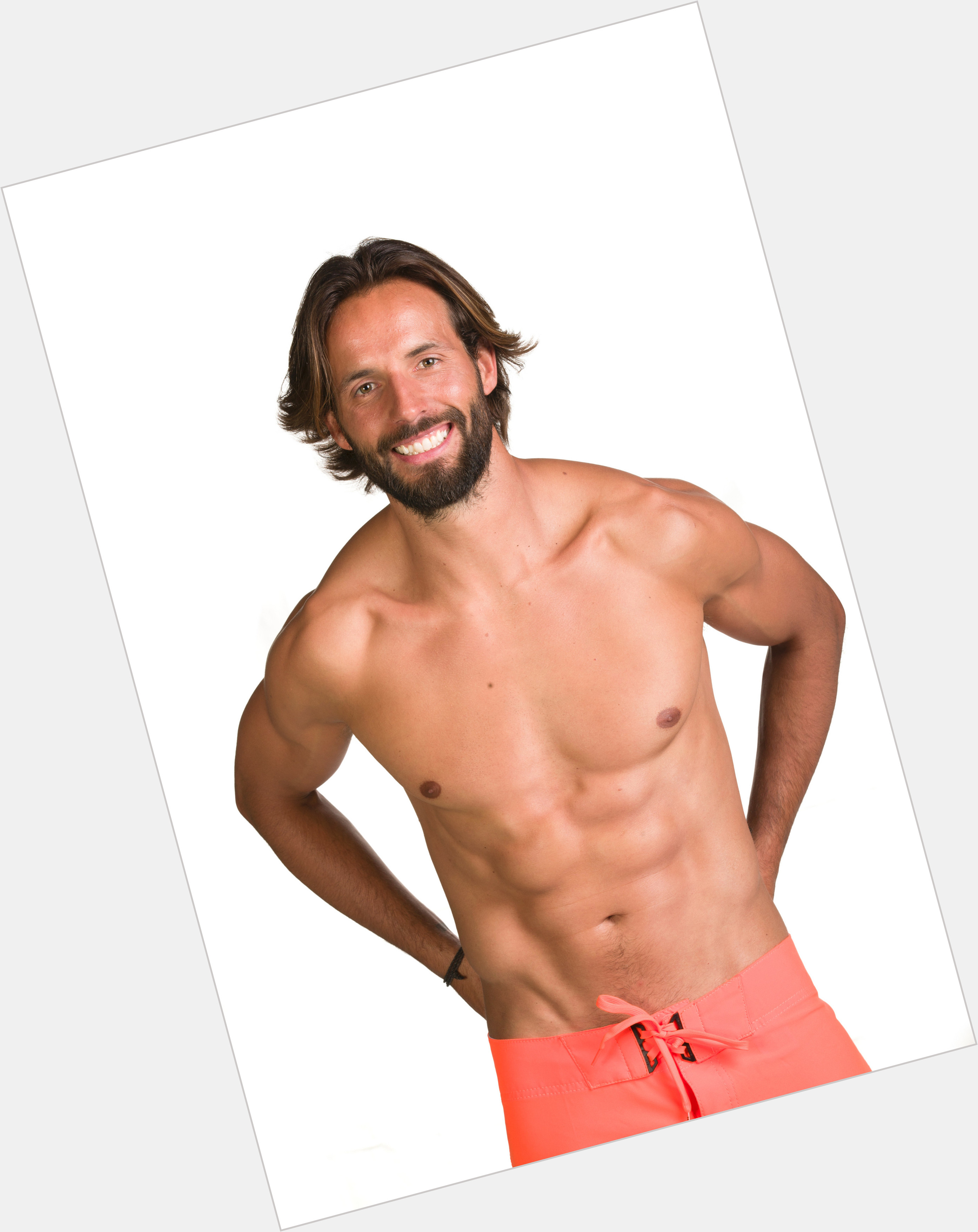 Ricardo Guedes Athletic body,  light brown hair & hairstyles