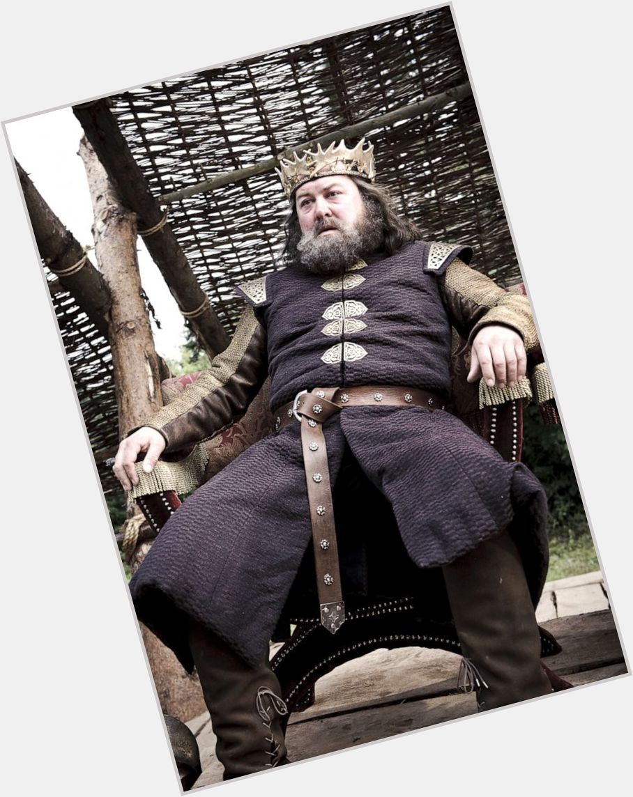 Robert Baratheon Large body,  black hair & hairstyles