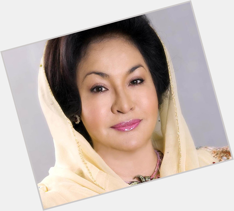 Rosmah Mansor full body 6