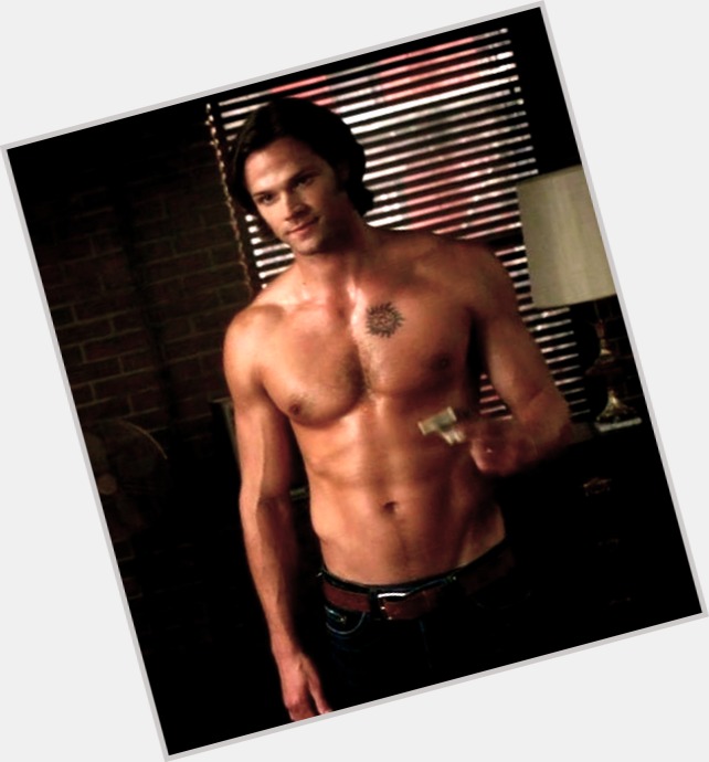 Sam Winchester dark brown hair & hairstyles Athletic body, 