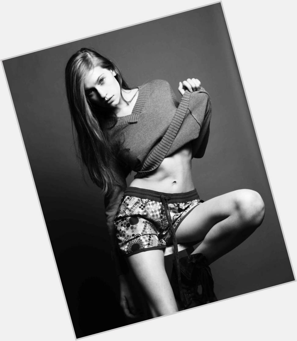 Shane Seng Slim body,  light brown hair & hairstyles