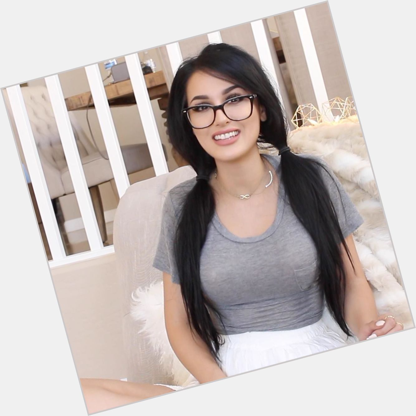 Sssniperwolf hairstyle 2