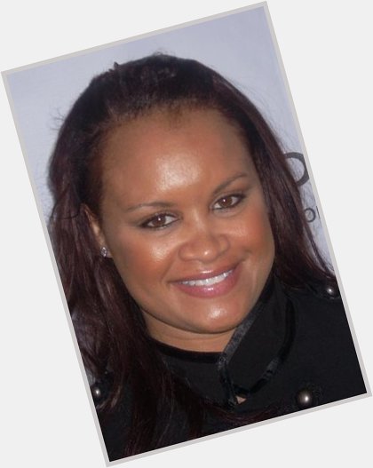 Stacy Arnell Average body,  dark brown hair & hairstyles