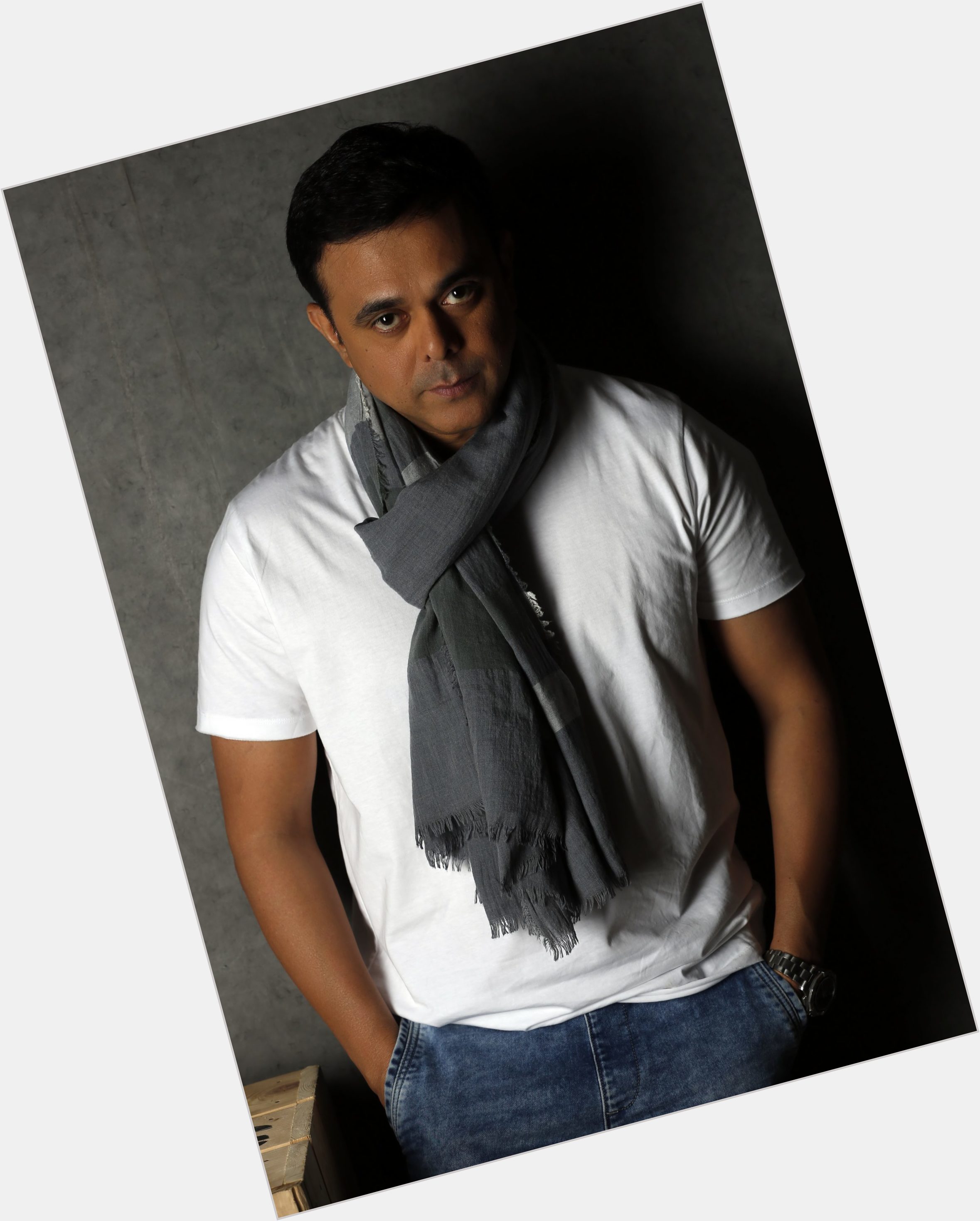 Sumeet Raghvan Athletic body,  dyed black hair & hairstyles