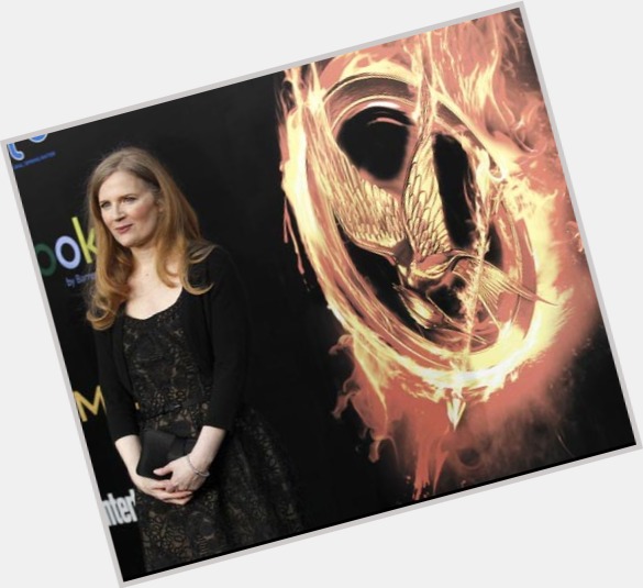 Suzanne Collins exclusive hot pic 10