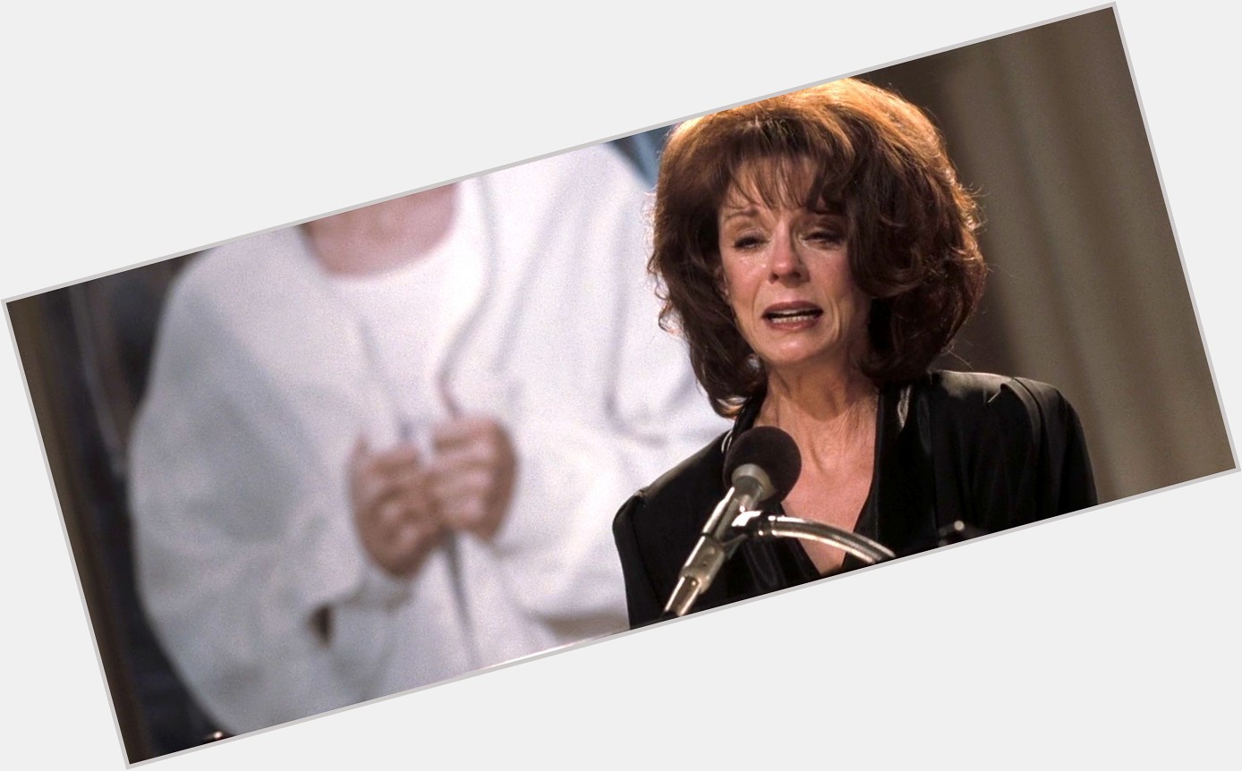 Suzanne Ford Average body,  light brown hair & hairstyles