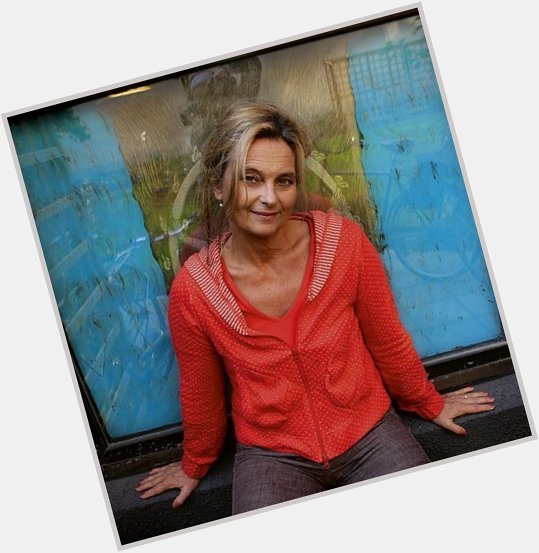 Suzanne Reuter picture 1
